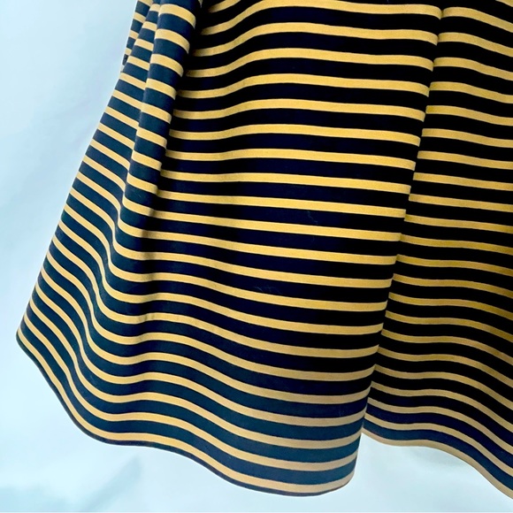 GAP | Striped Black & Tan | Full Pleated Circle Mini Dress | Sz 4 - Picture 6 of 12